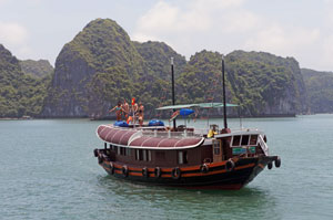 UT-Halong2-300